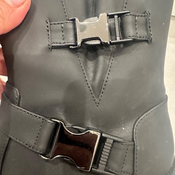 Aquatalia Women's Lillie Weatherproof Matte Leather Moto Booties - Size 8 - Picture 8 of 12